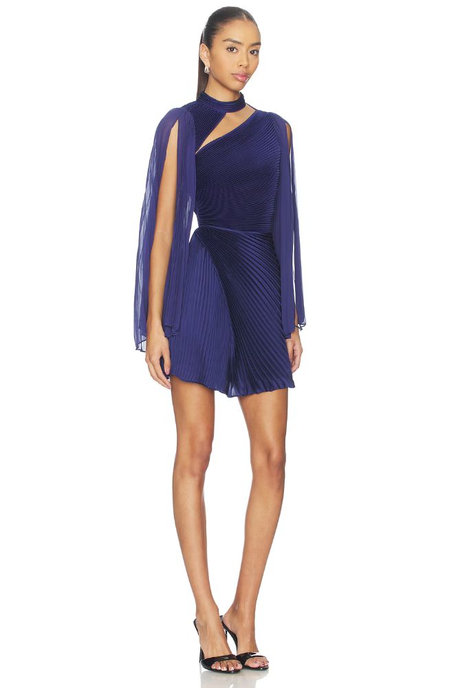 open lace back dress Amazon.com: alice + olivia Women's Sibella Sequin Strapless Draped Bow Mini  Dress, Black/Off White, 0 : Clothing, Shoes & Jewelry